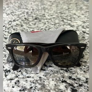 Rayban Wayfarer Polarized Brown